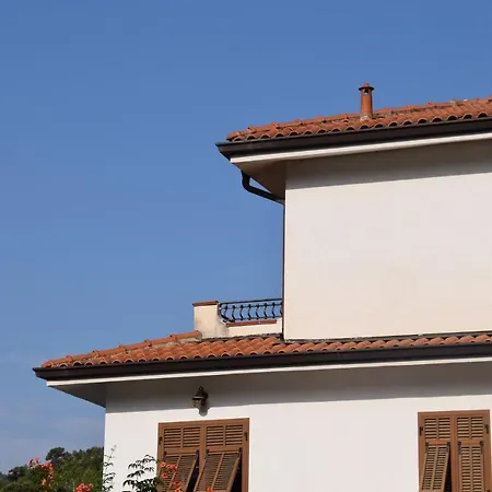 Bed & Breakfast Agai *
